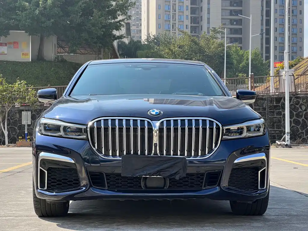 BMW 7 SERIES