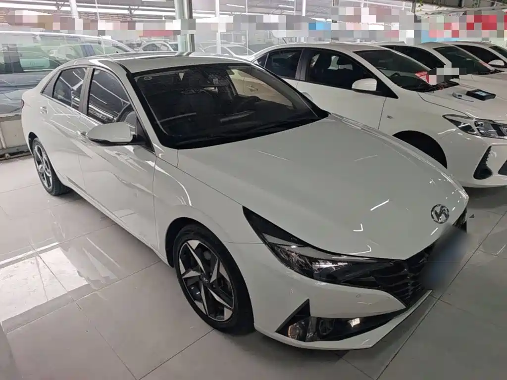 Hyundai Elantra — миниатюра 4