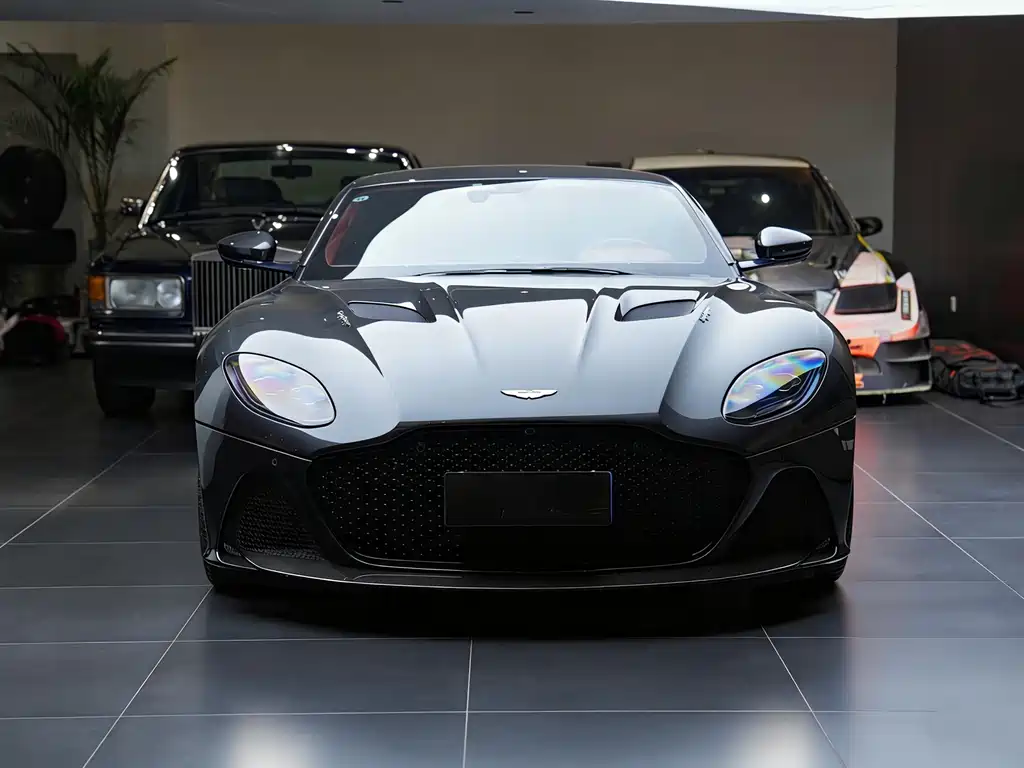 Aston Martin DBS 2019 DBS Superleggera V12 Coupe
