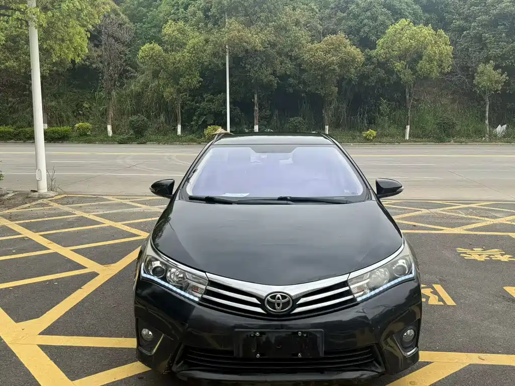 TOYOTA COROLLA