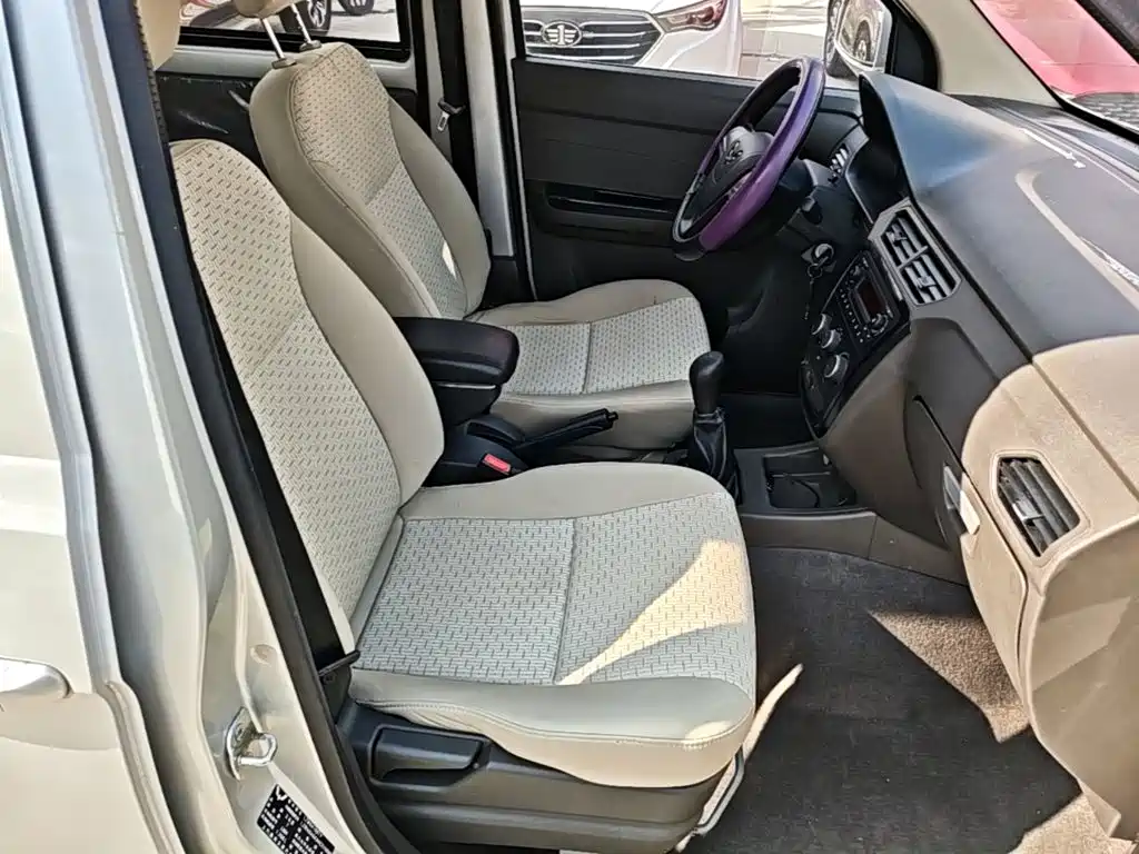 Wuling Zhiguang V — миниатюра 25