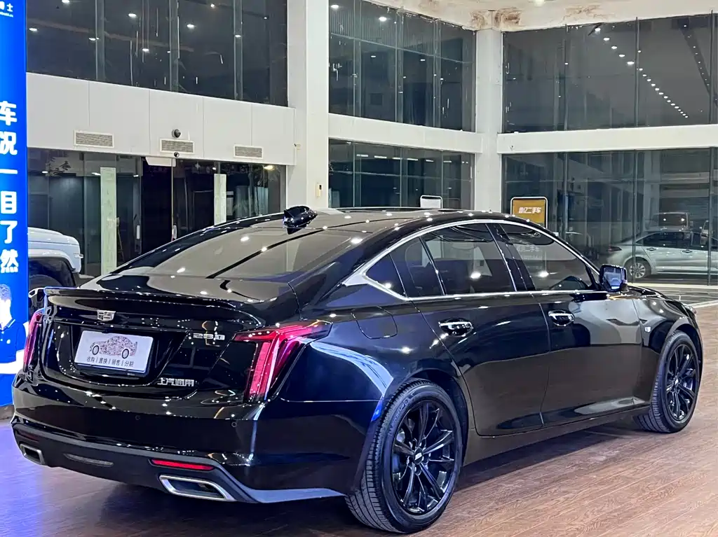 CADILLAC CT5