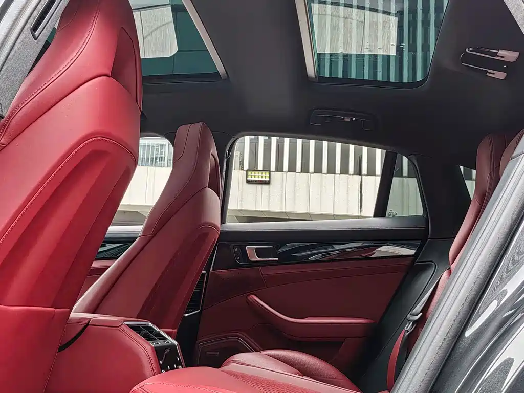 Porsche Panamera — миниатюра 16