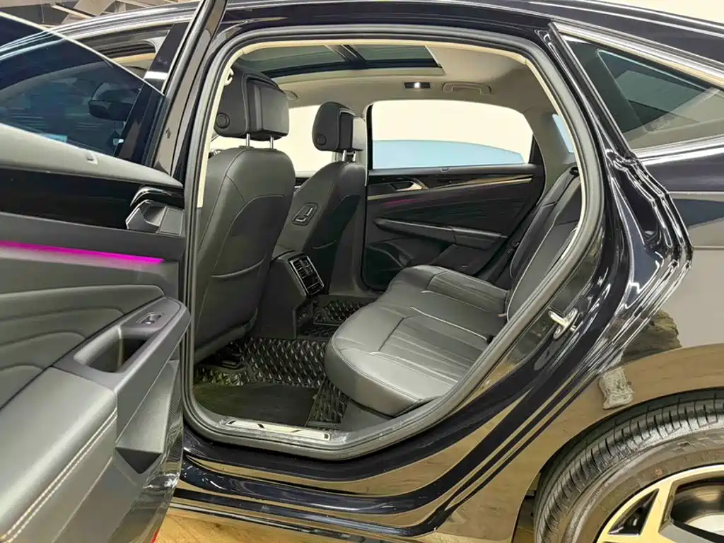 Volkswagen Passat — миниатюра 4