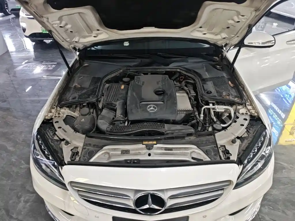 Mercedes-Benz C-Class — миниатюра 16