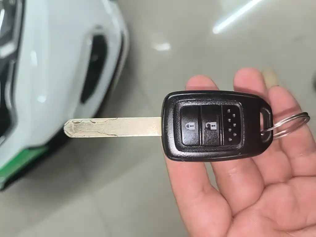 Honda Fit — миниатюра 9