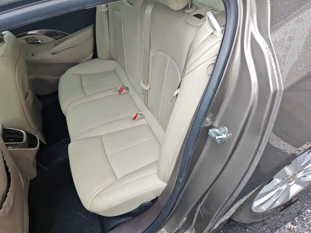 Buick LaCrosse — миниатюра 17