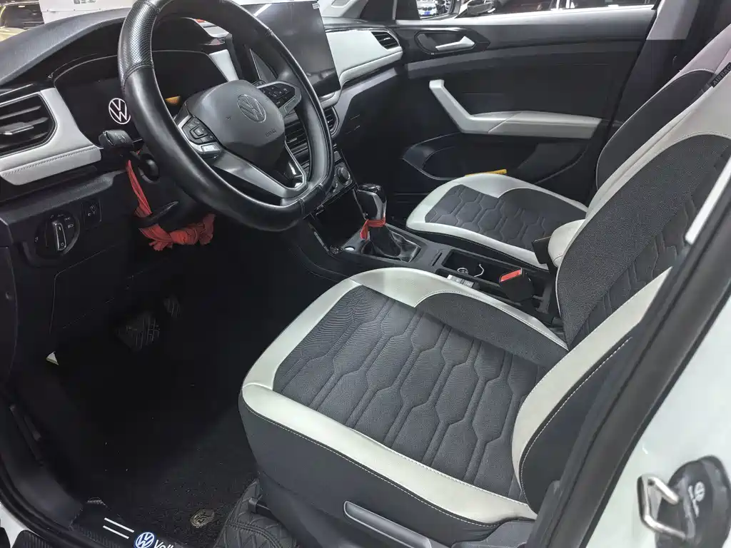 Volkswagen Tharu — миниатюра 4