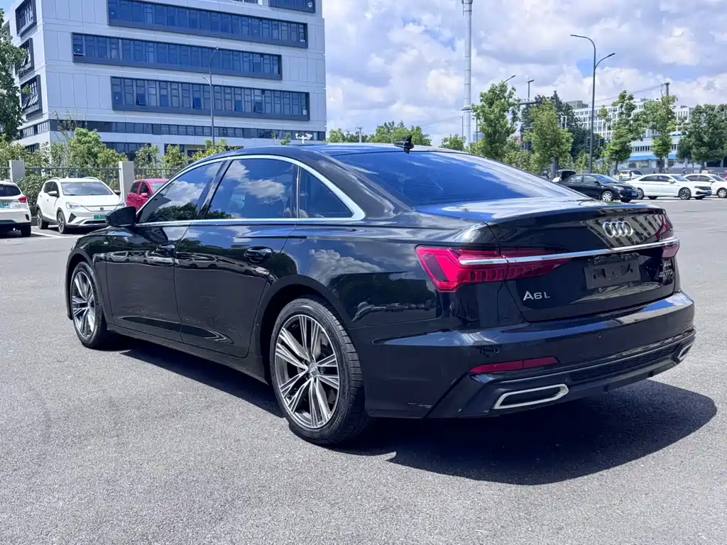 Audi A6L — миниатюра 9