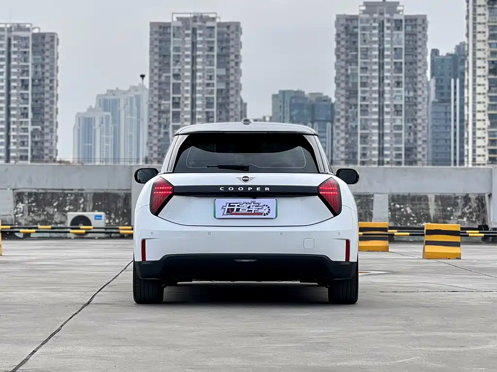 MINI ELECTRIC  COOPER