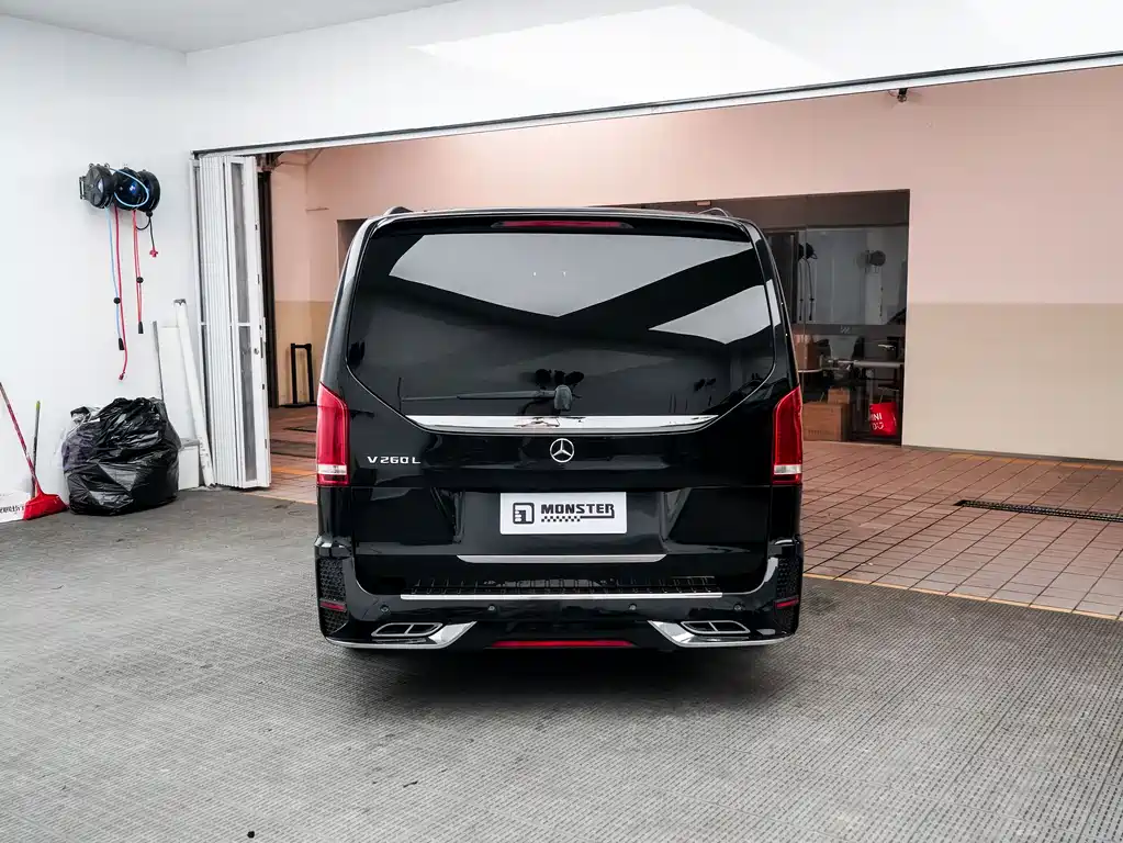 MERCEDES-BENZ V CLASS