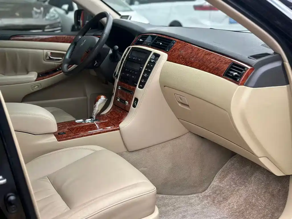 Toyota Crown 2006 2.5L Royal