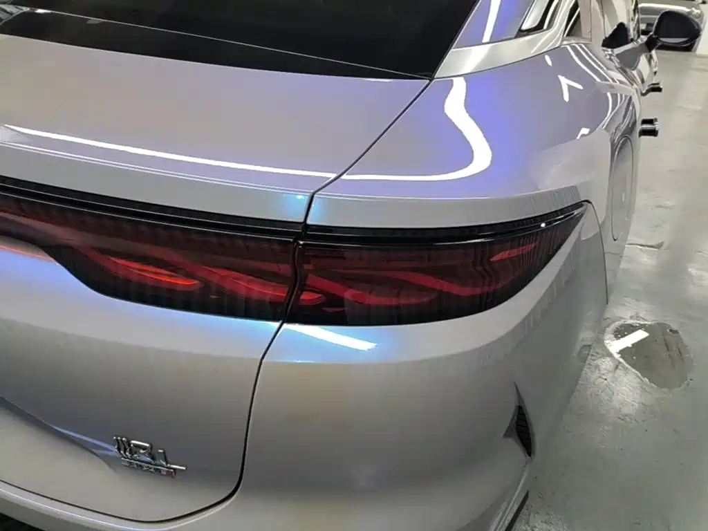 BYD Хань Ли — миниатюра 8