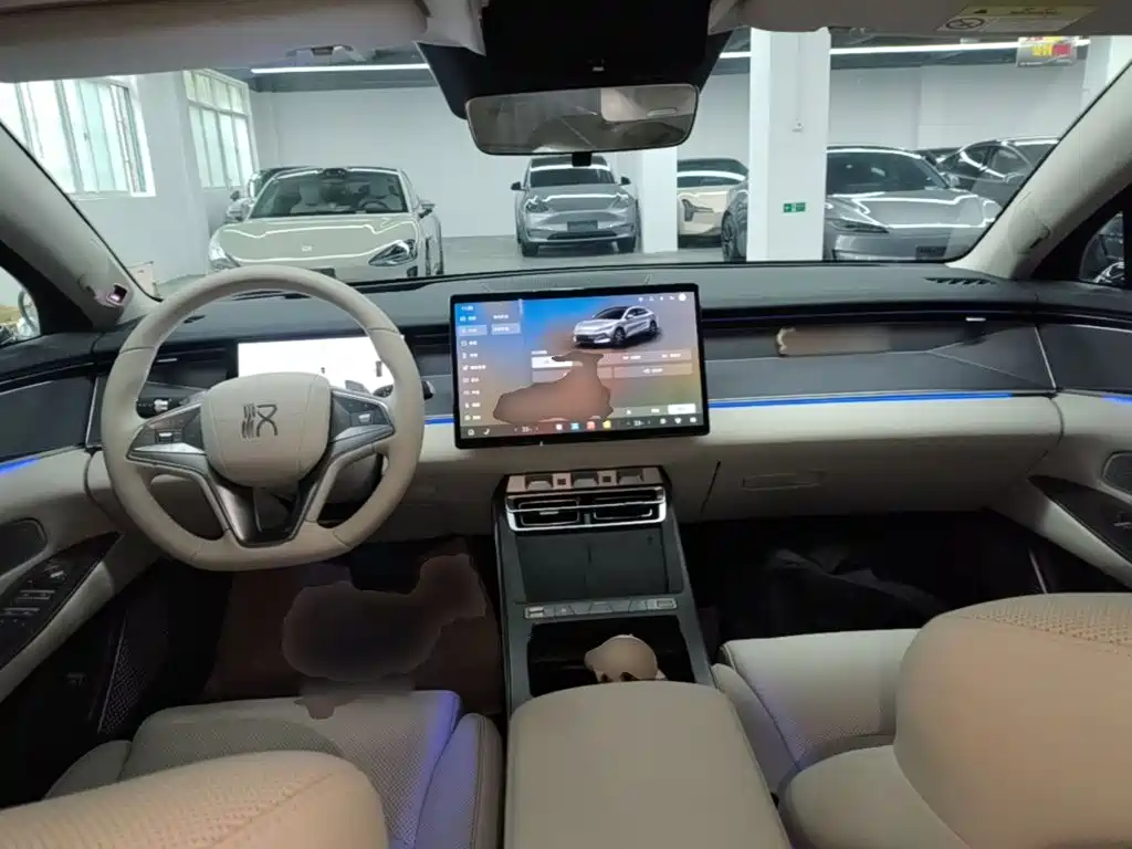BYD Хань Ли — миниатюра 10