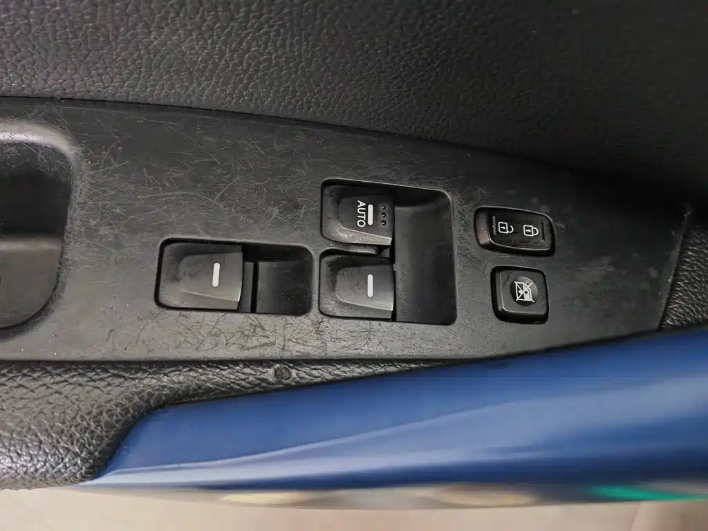 Hyundai Veloster — миниатюра 9