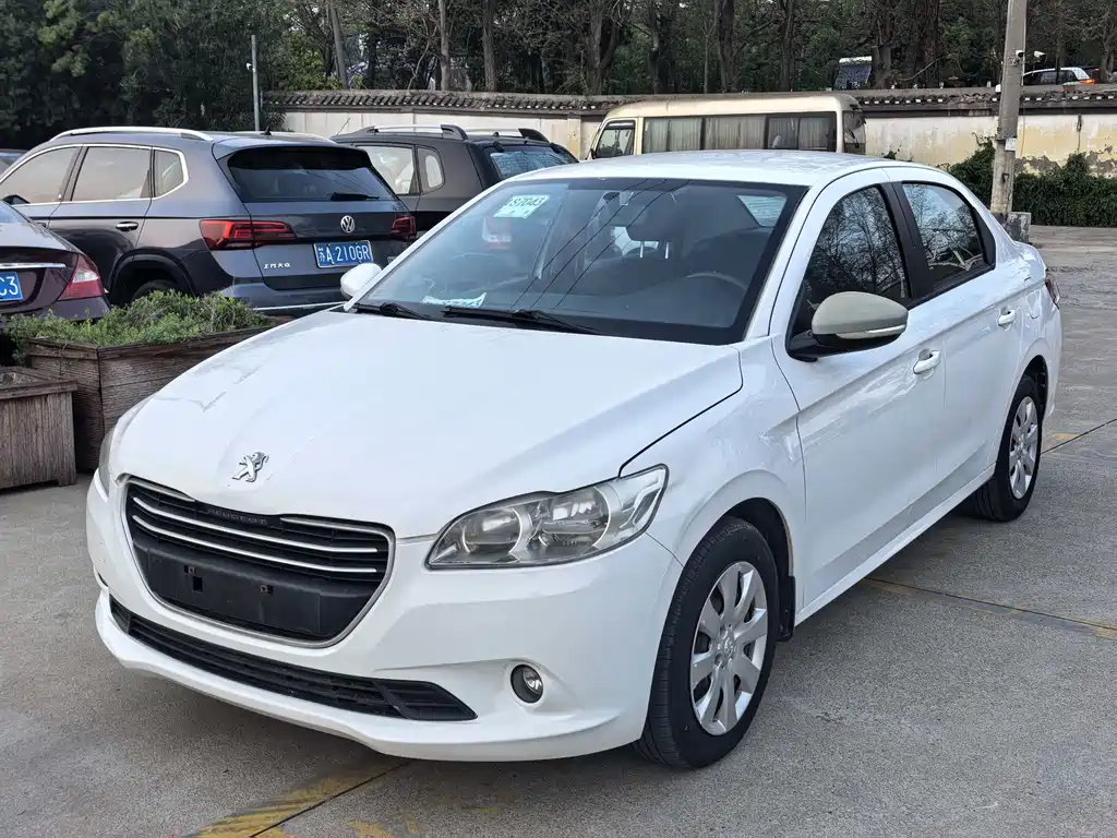 Peugeot 301 2014