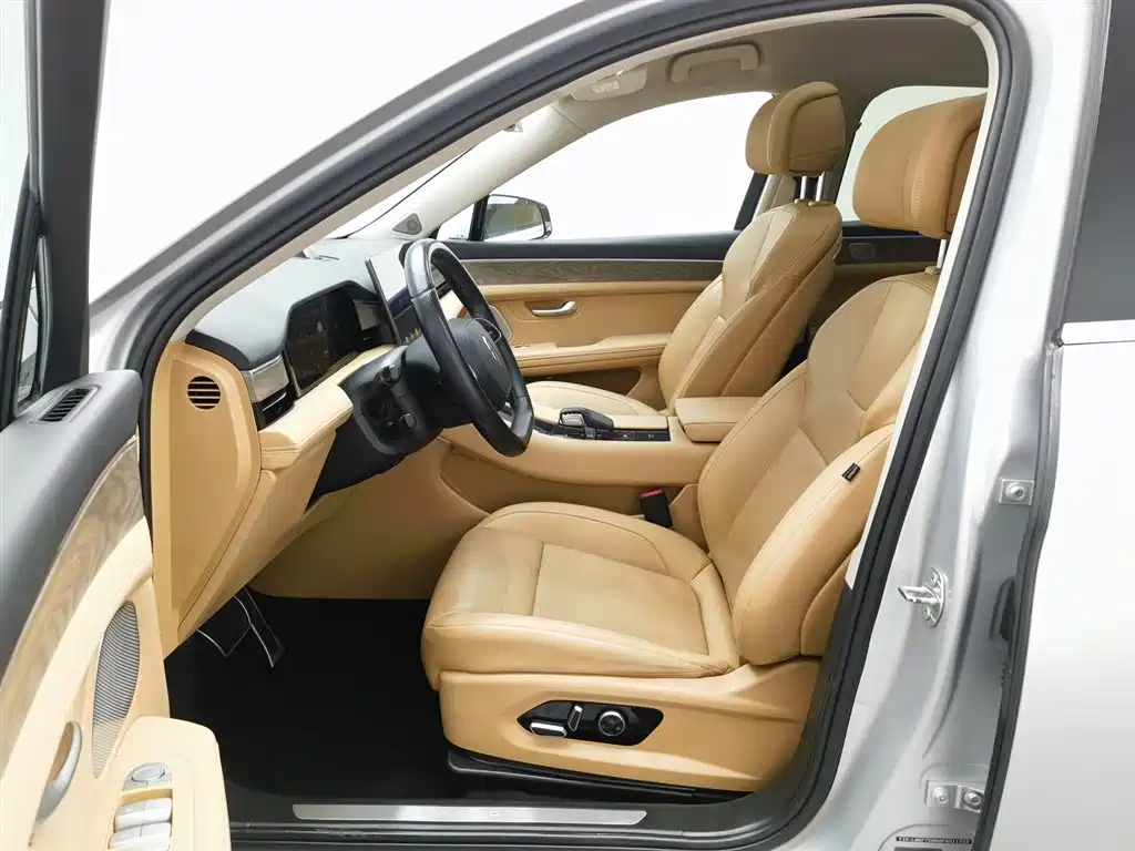 AITO ASK THE WORLD M5