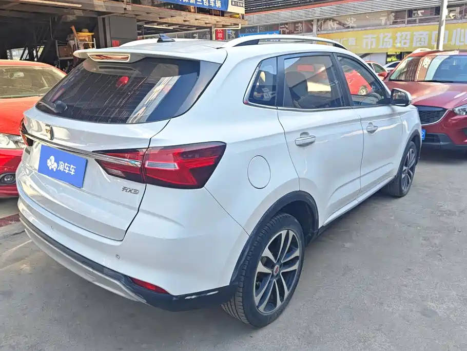 Roewe RX3 — миниатюра 3