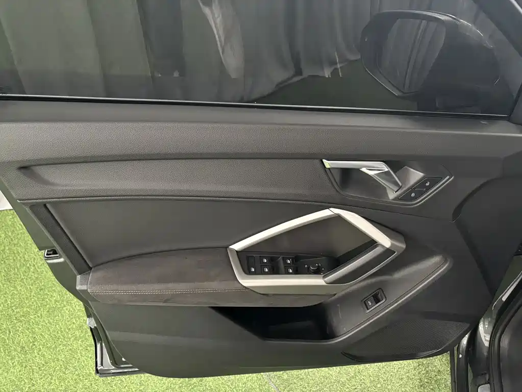 Audi Q3 — миниатюра 7