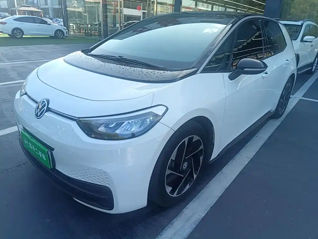 Volkswagen ID.3 — миниатюра 2