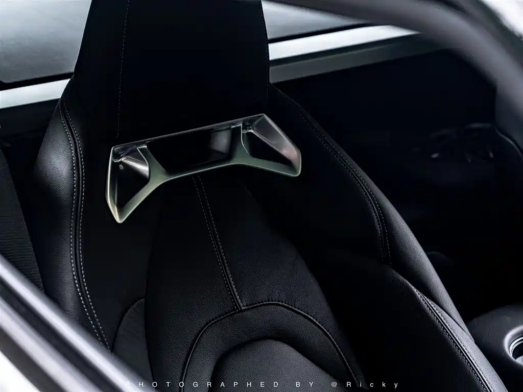Toyota Supra — миниатюра 11
