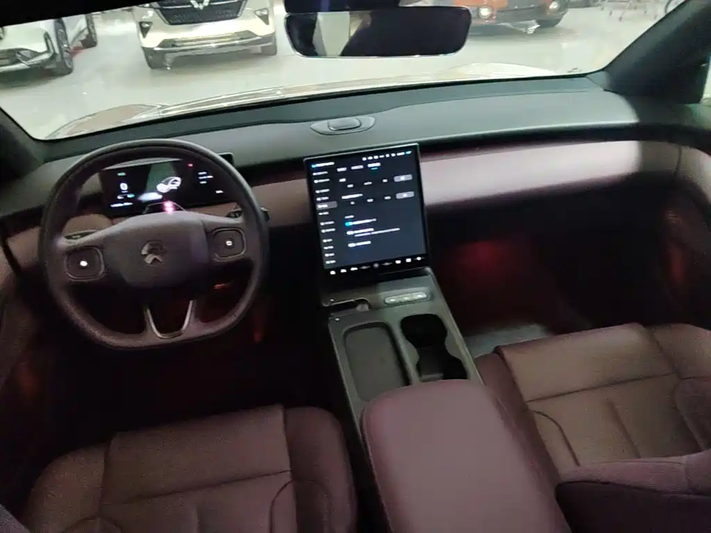 NIO ET5 — миниатюра 10