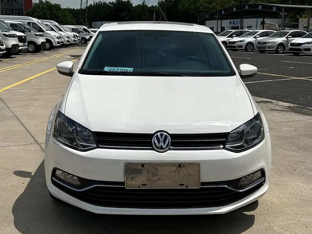 Volkswagen Polo — миниатюра 2