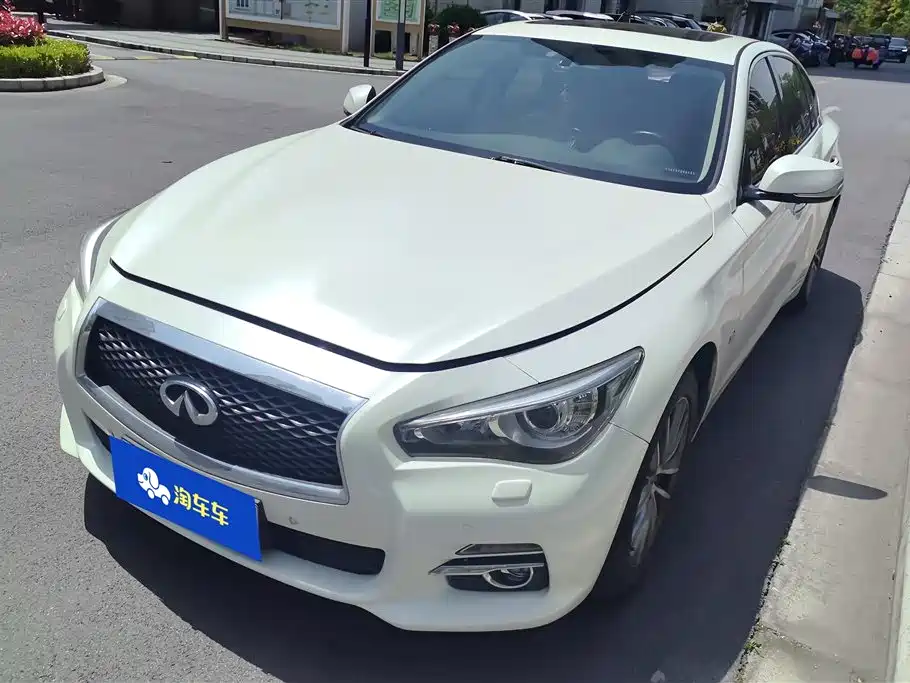 Infiniti Q50L 2017