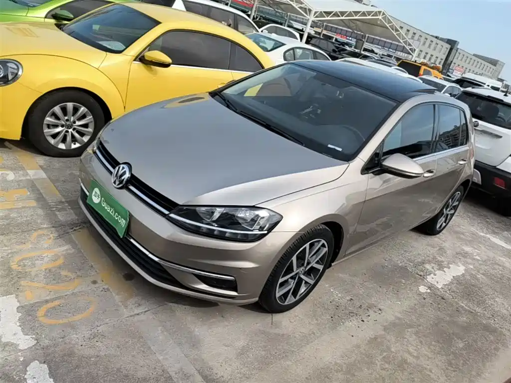 Volkswagen Golf 2020
