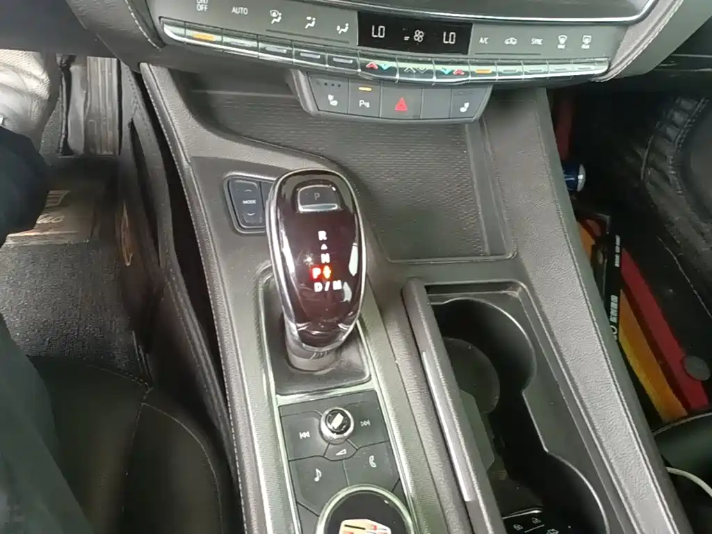 Cadillac CT5 — миниатюра 14