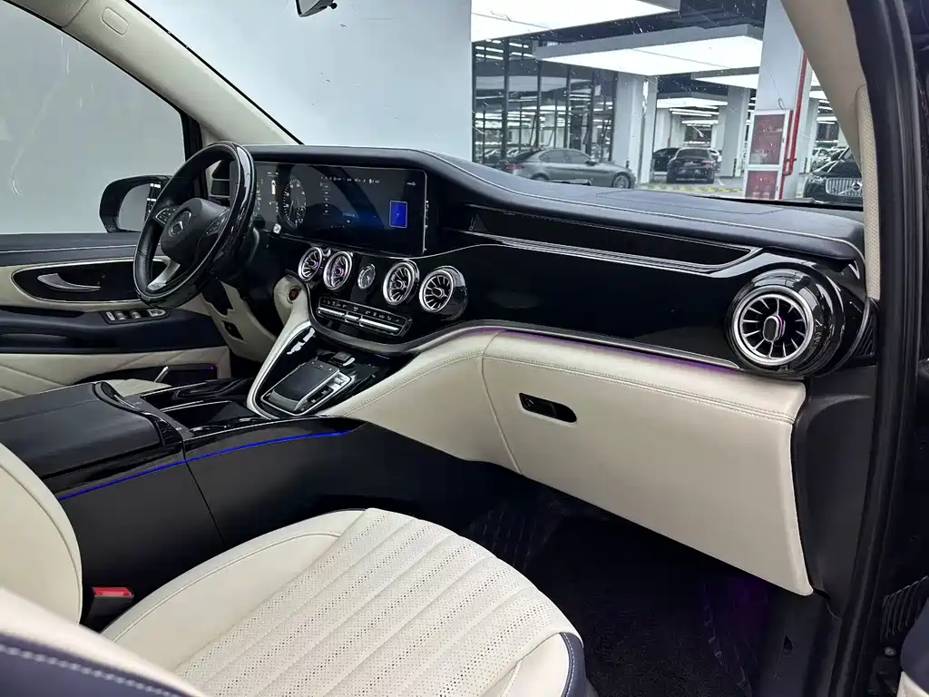 Mercedes-Benz Vito 2016 2.0T Elite