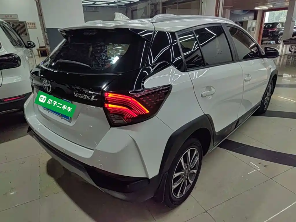Toyota Yaris L — миниатюра 7