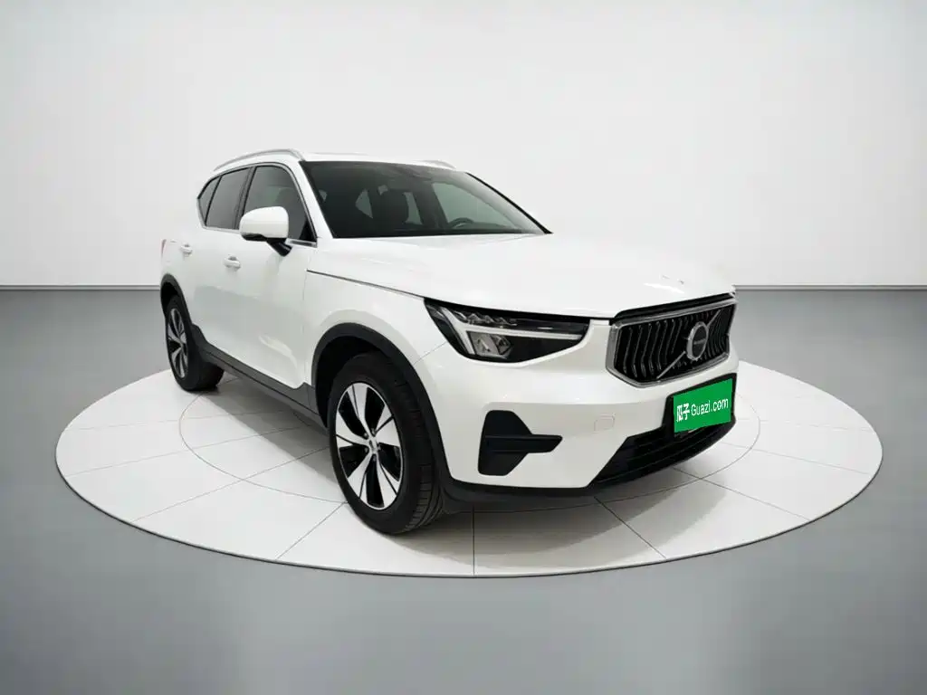 Volvo XC40 — миниатюра 3