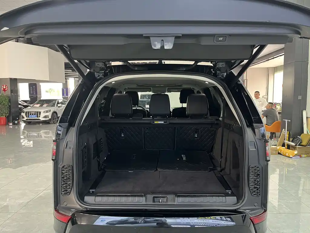 Land Rover Discovery 2020 3.0 SC V6 30