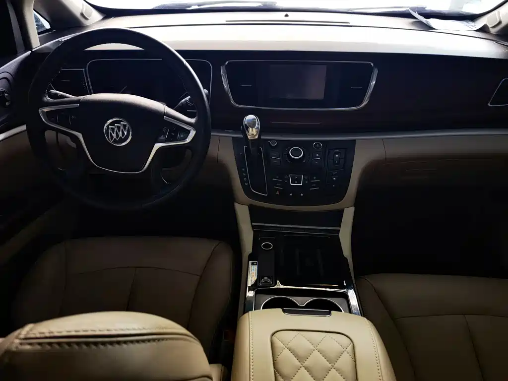Buick GL8 — миниатюра 7