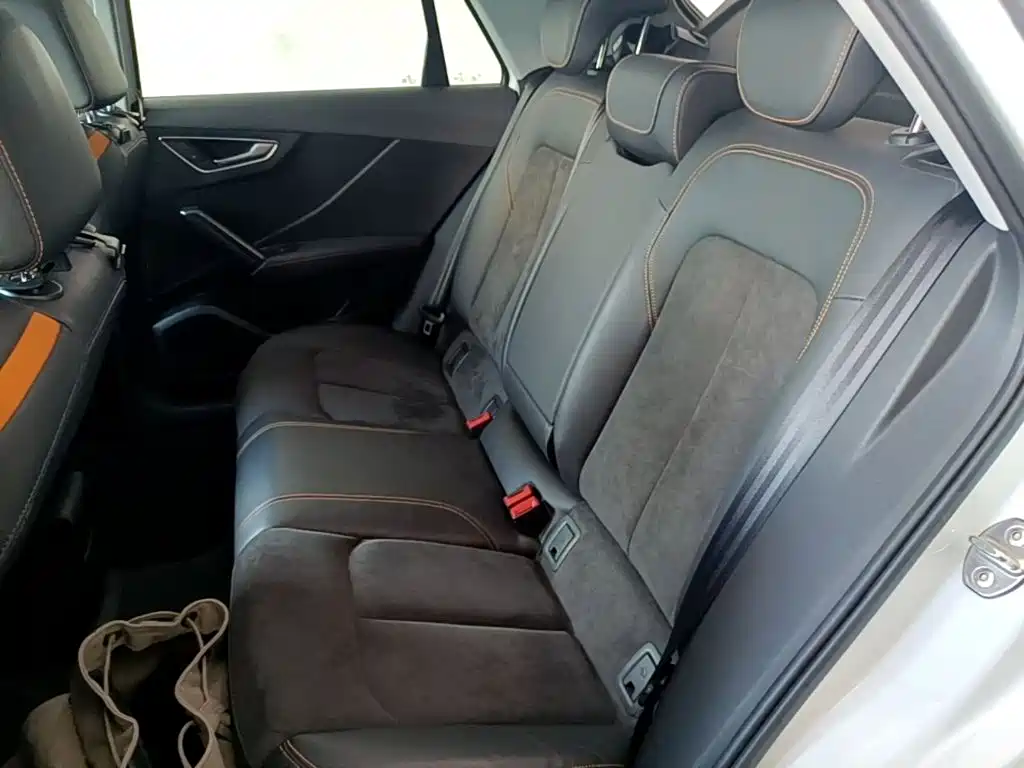 Audi Q2L e-tron — миниатюра 17
