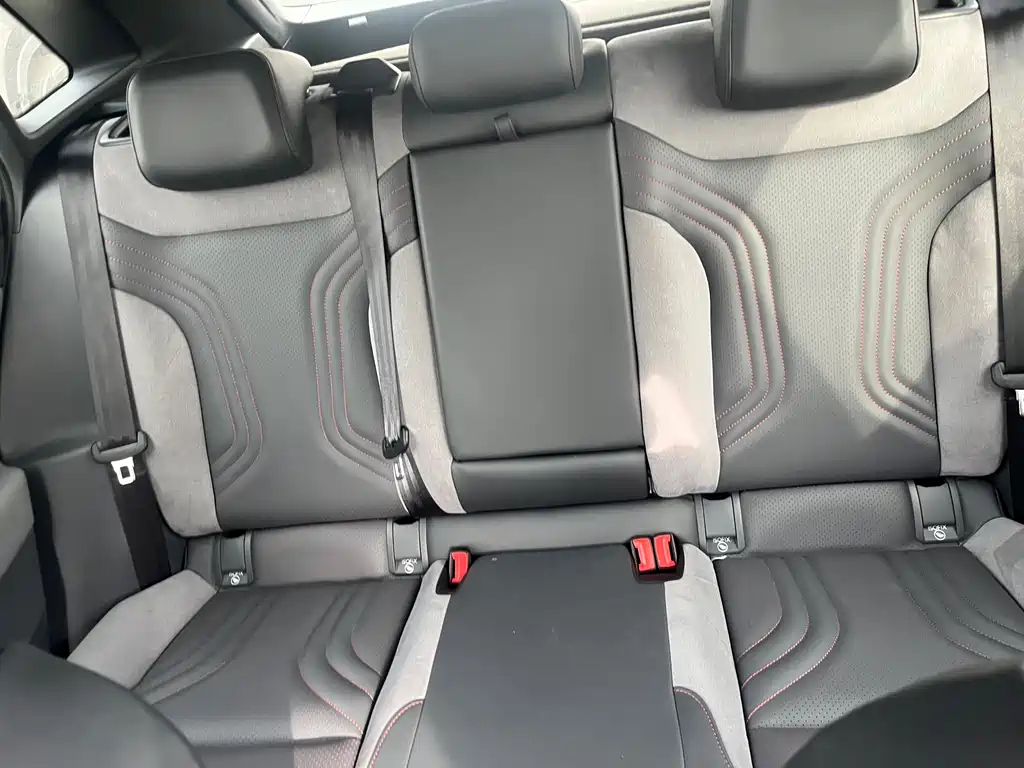 VOLKSWAGEN ID.4 CROZZ