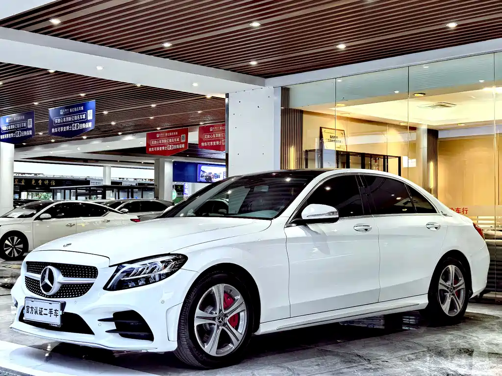 Mercedes-Benz C-Class 2020