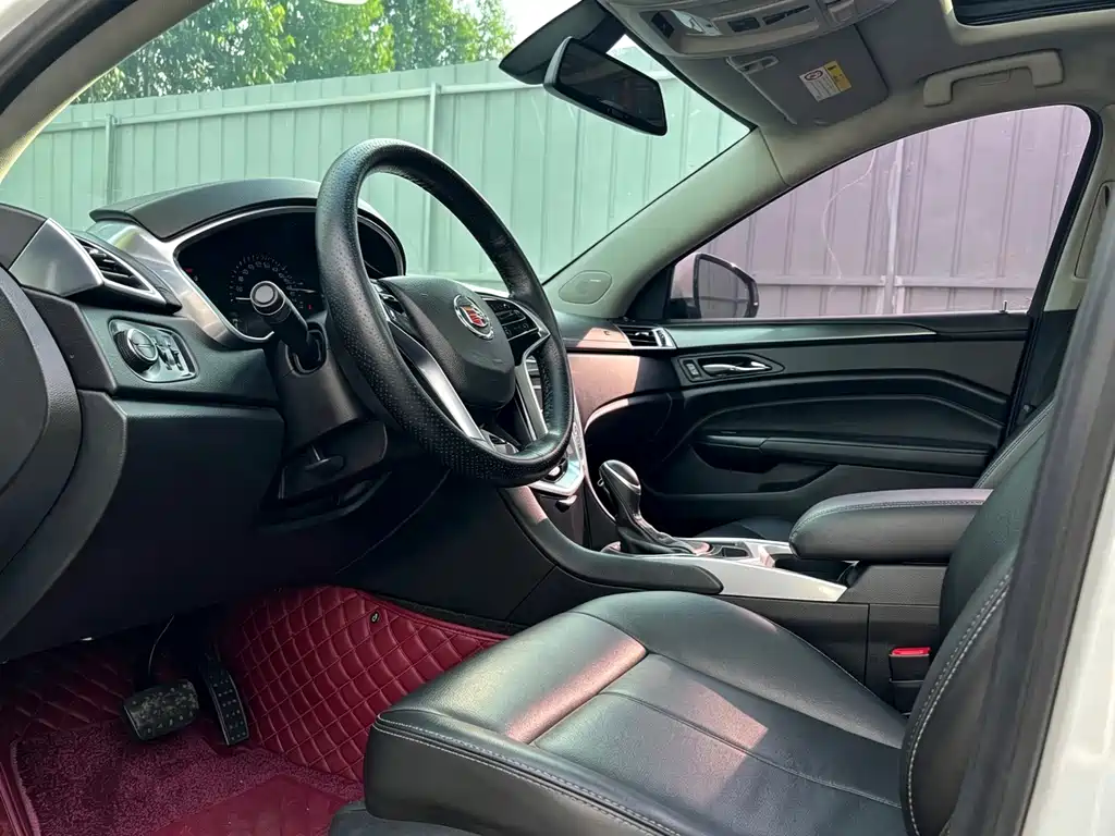 Cadillac SRX — миниатюра 9