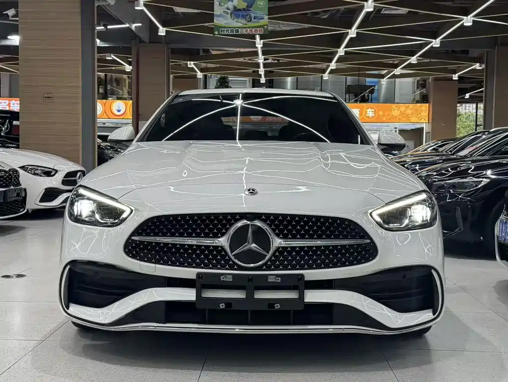 Mercedes-Benz C-Class — миниатюра 2