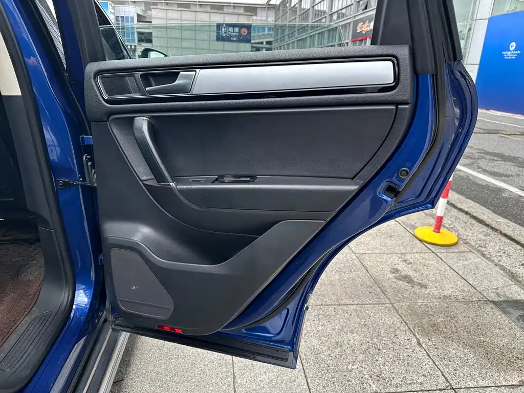 Volkswagen Touareg — миниатюра 27