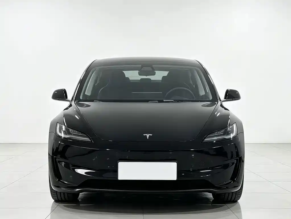 Tesla Model 3 — фотографии объявления, Фото 2