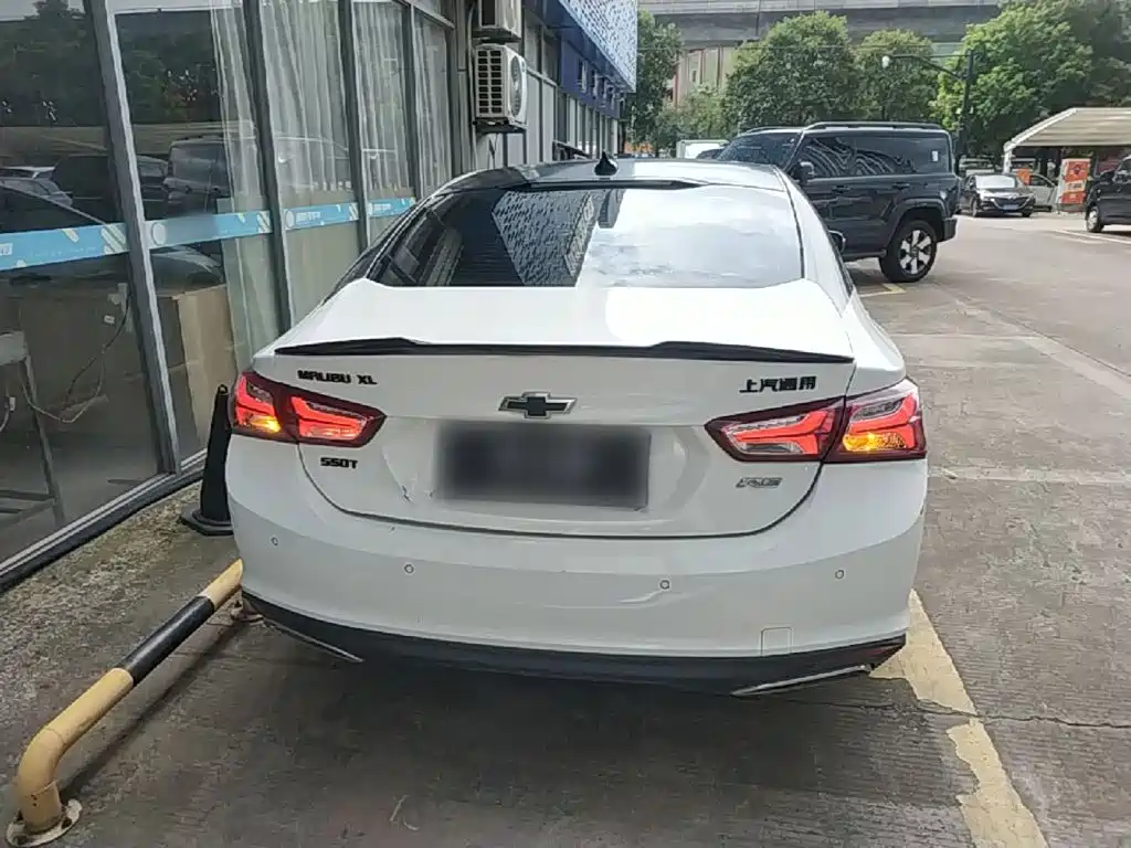 Chevrolet Malibu XL — миниатюра 6