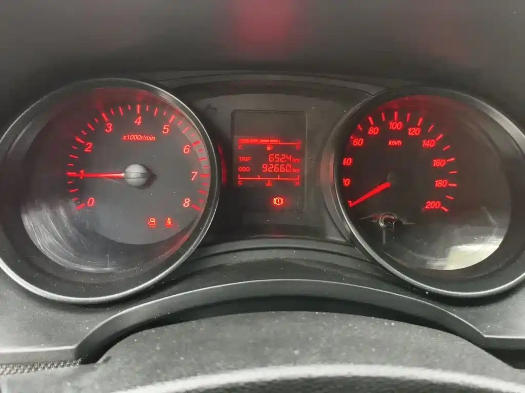 Wuling Hongguang — миниатюра 5