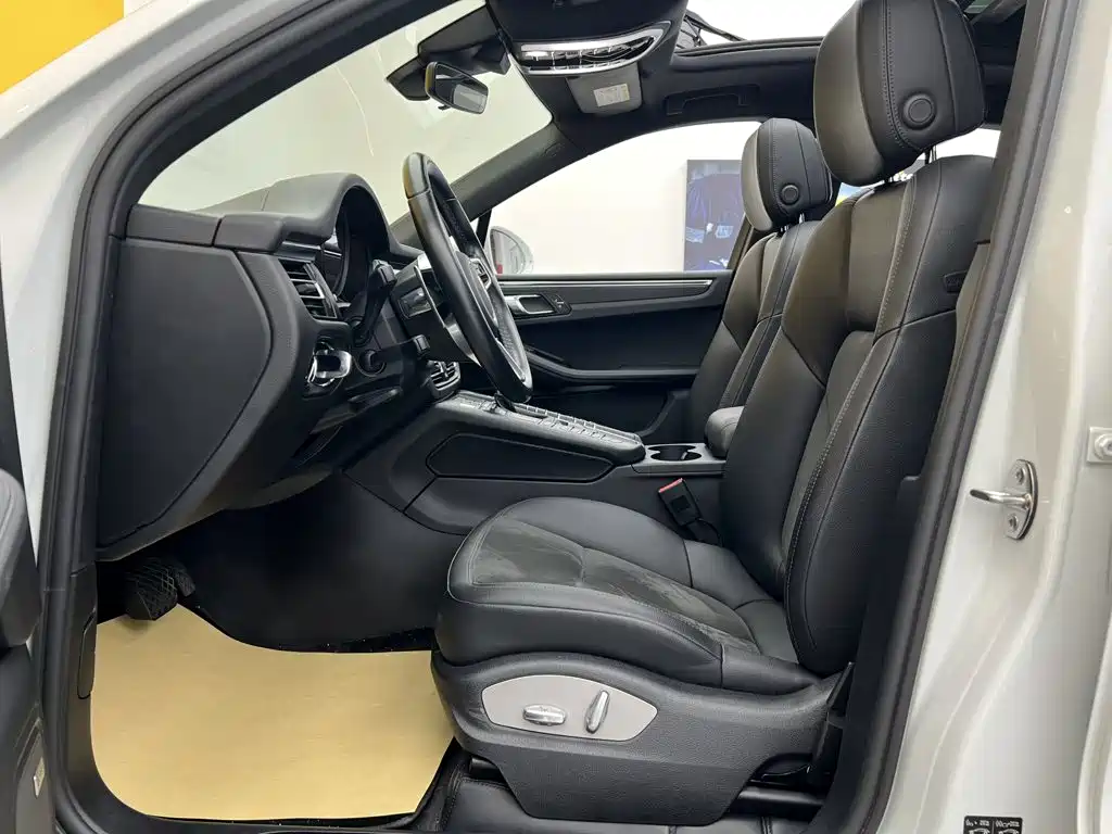 Porsche Macan — миниатюра 17