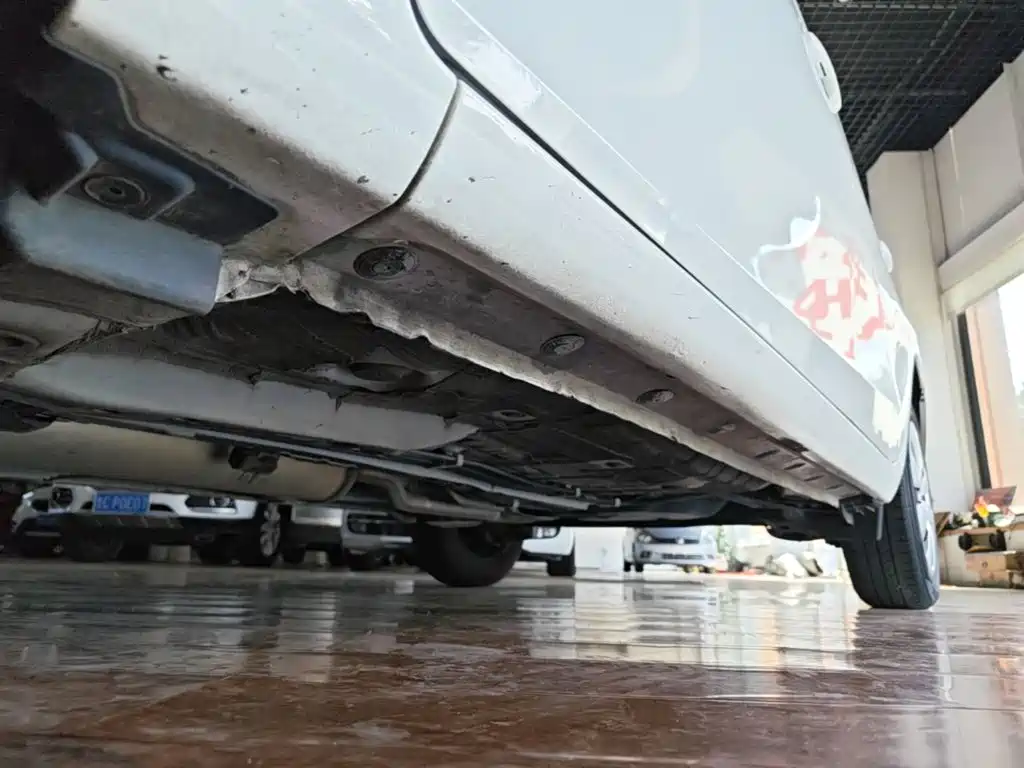 Toyota Yaris L — миниатюра 22