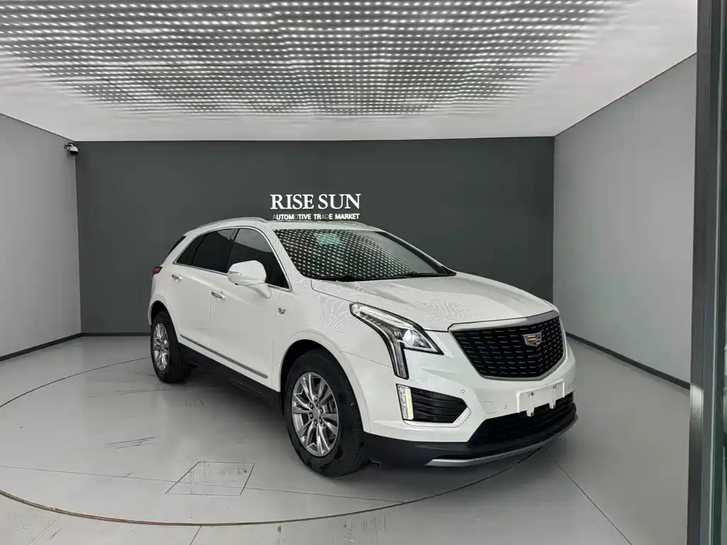 CADILLAC XT5