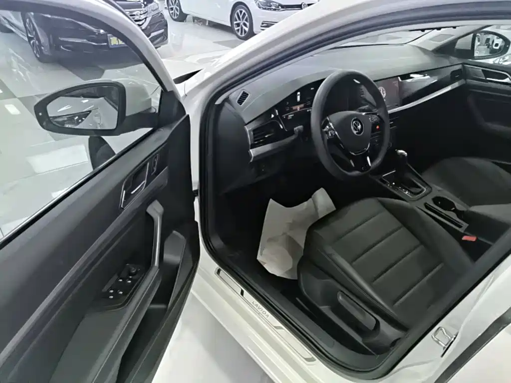 Volkswagen Lavida — миниатюра 16