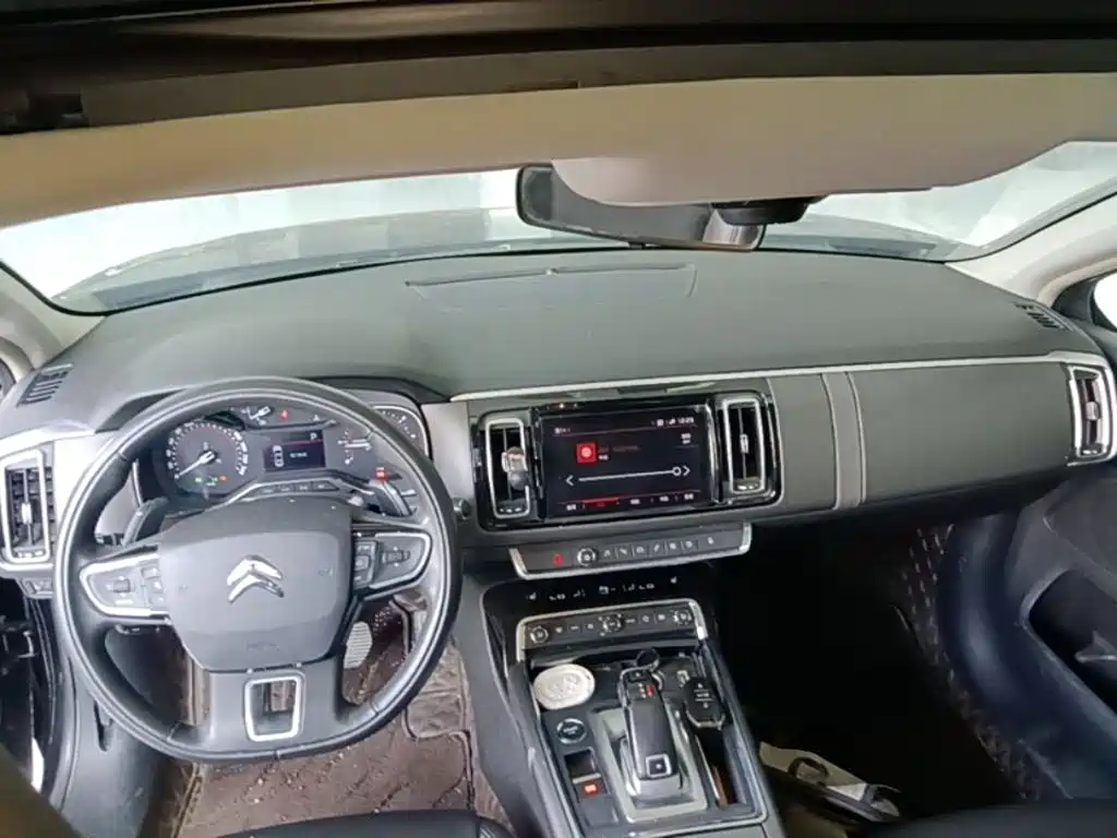 Citroen C6 — миниатюра 10