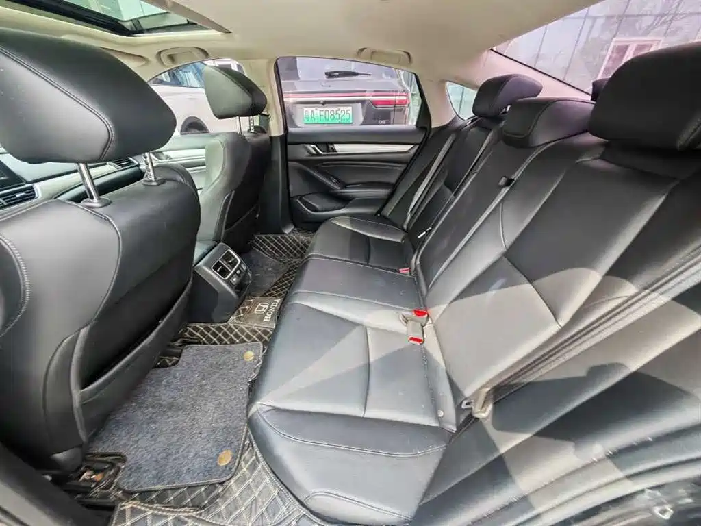 Honda Accord — миниатюра 6